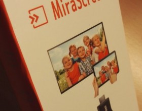 wifi TV projektor Mirascreen red edition